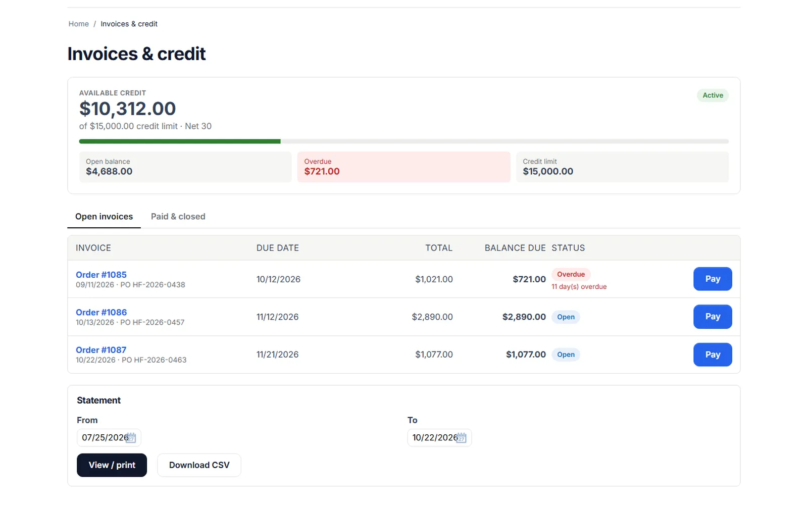 The buyer’s Invoices & credit page: available credit, open balance, overdue amount and open invoices with Pay buttons.